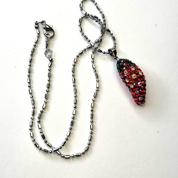 Kids Teens Red Hot Chili Pepper Pendant On18K Silver Necklace - Picture 3 of 10